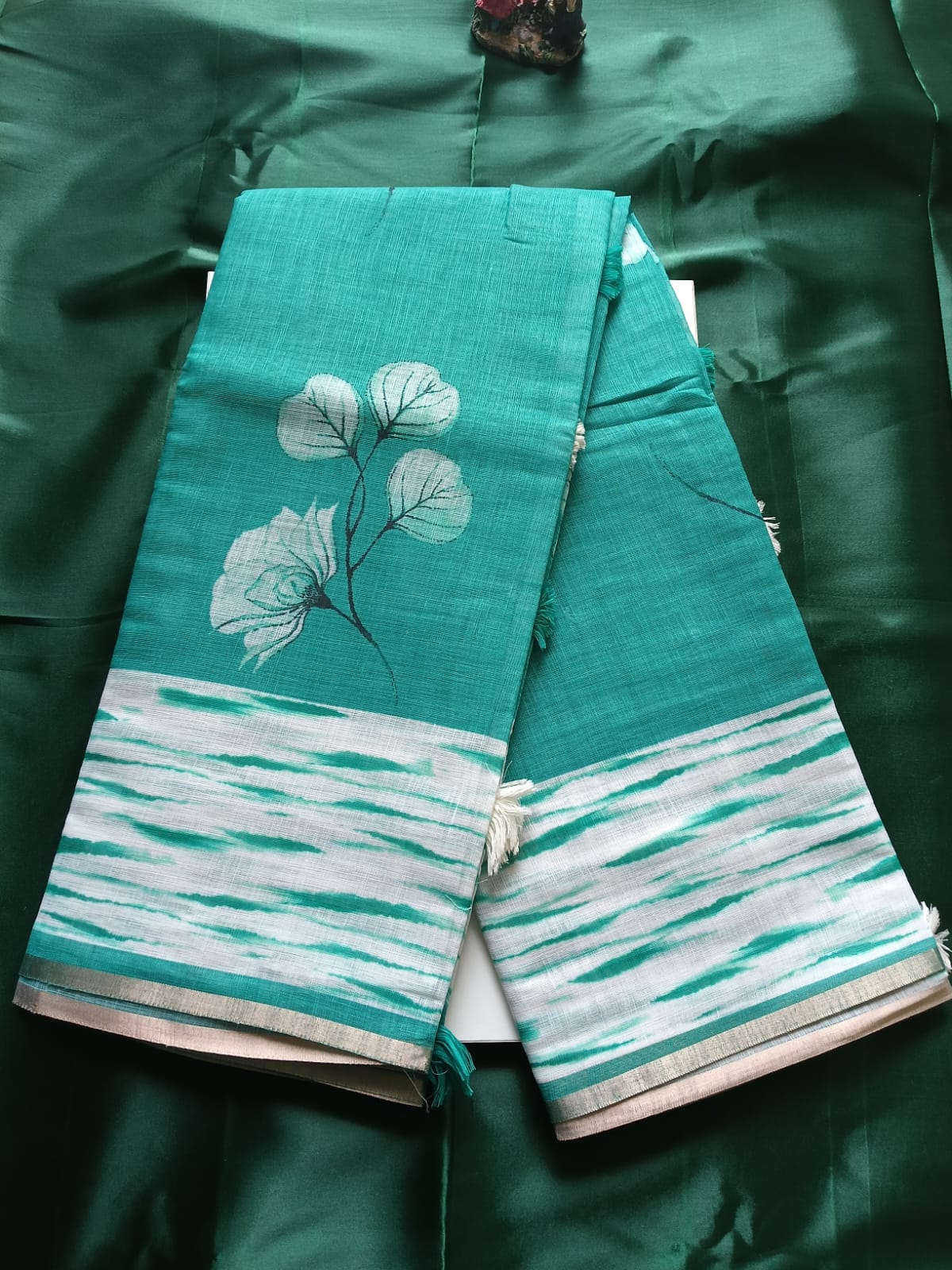 Linen saree
