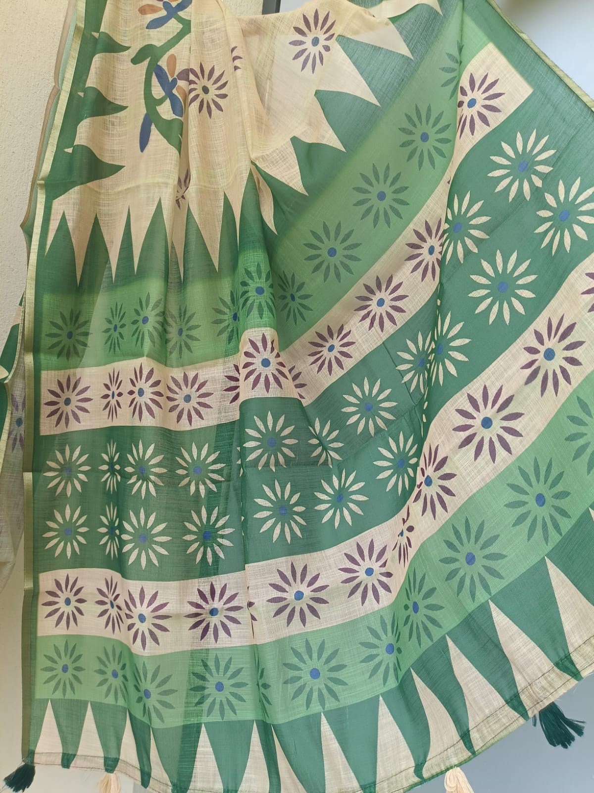 Linen saree