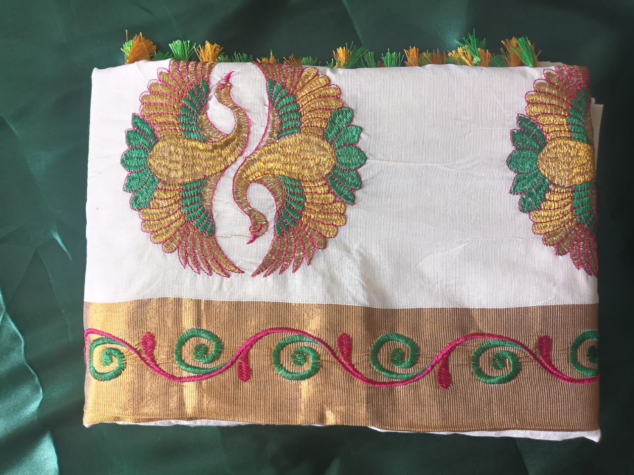 Kasavu saree