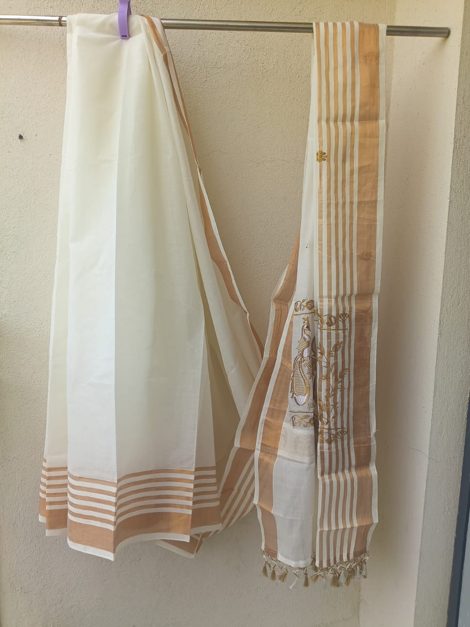 Kasavu saree