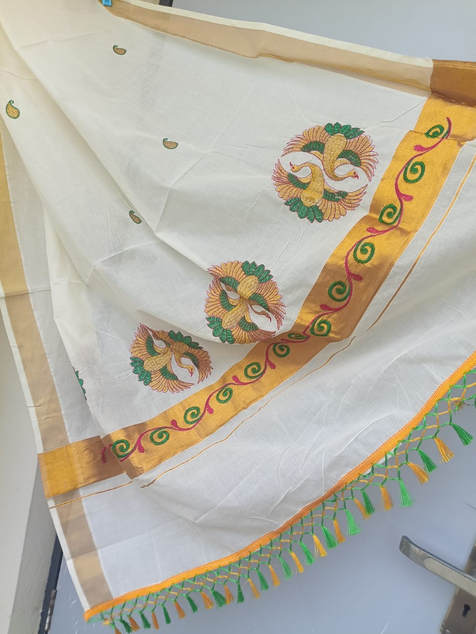 Kasavu saree